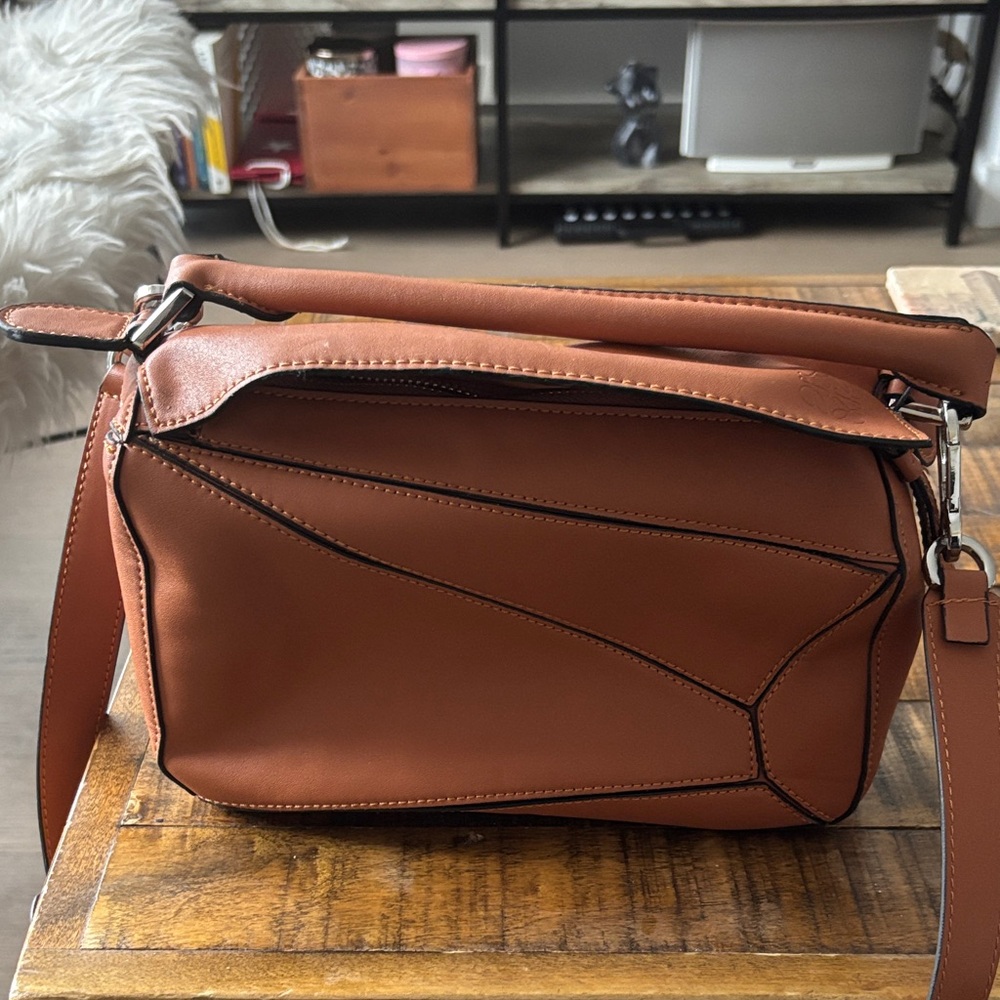 Leather Crossbody Bag in Brown